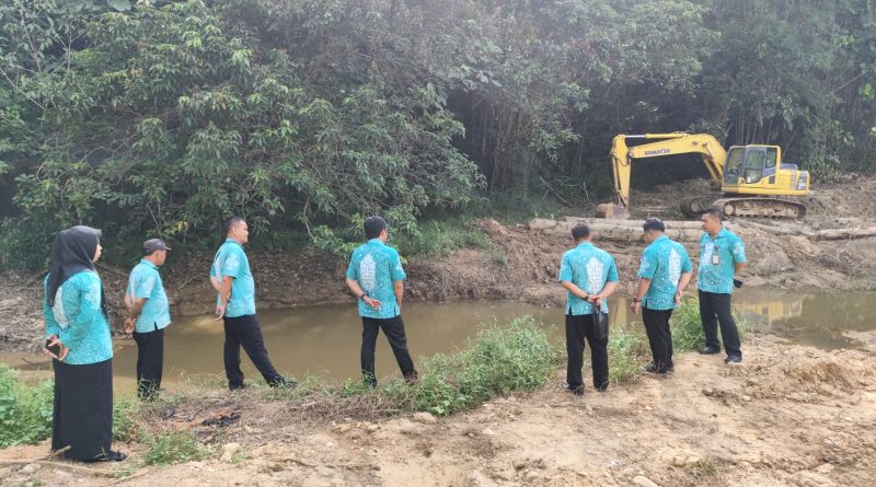 Pemkab Nunukan-Perumda Tirta Taka Lakukan Pengerukan Embung Bilal Pemkab Nunukan-Perumda Tirta Taka Lakukan Pengerukan Embung Bilal