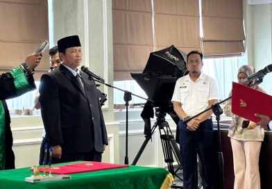 Bupati Nunukan Lantik Arpiansyah sebagai Direktur Perumda Air Minum Tirta Taka Bupati Nunukan Lantik Arpiansyah sebagai Direktur Perumda Air Minum Tirta Taka